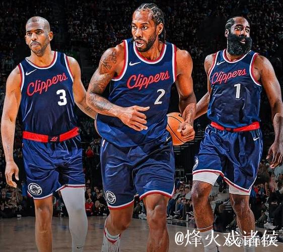 快船内讧严重程度引发关注，洛杉矶德比替补席爆发激烈冲突，暂停时卢指导怒斥大洛摔战术板，球队氛围陷入尴尬僵局