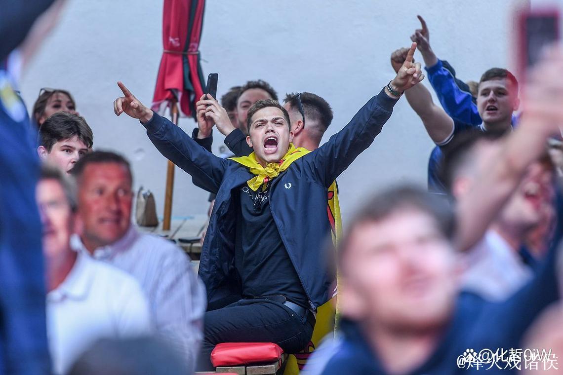 克媒为伊万鸣不平：赢球者下课？没连续性不会进步